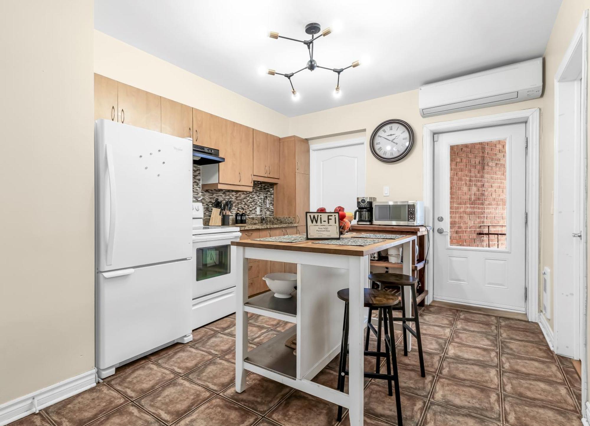 Beautiful 3-Bedrooms In Heart Of Plateau Mont-Royal Montréal Eksteriør billede