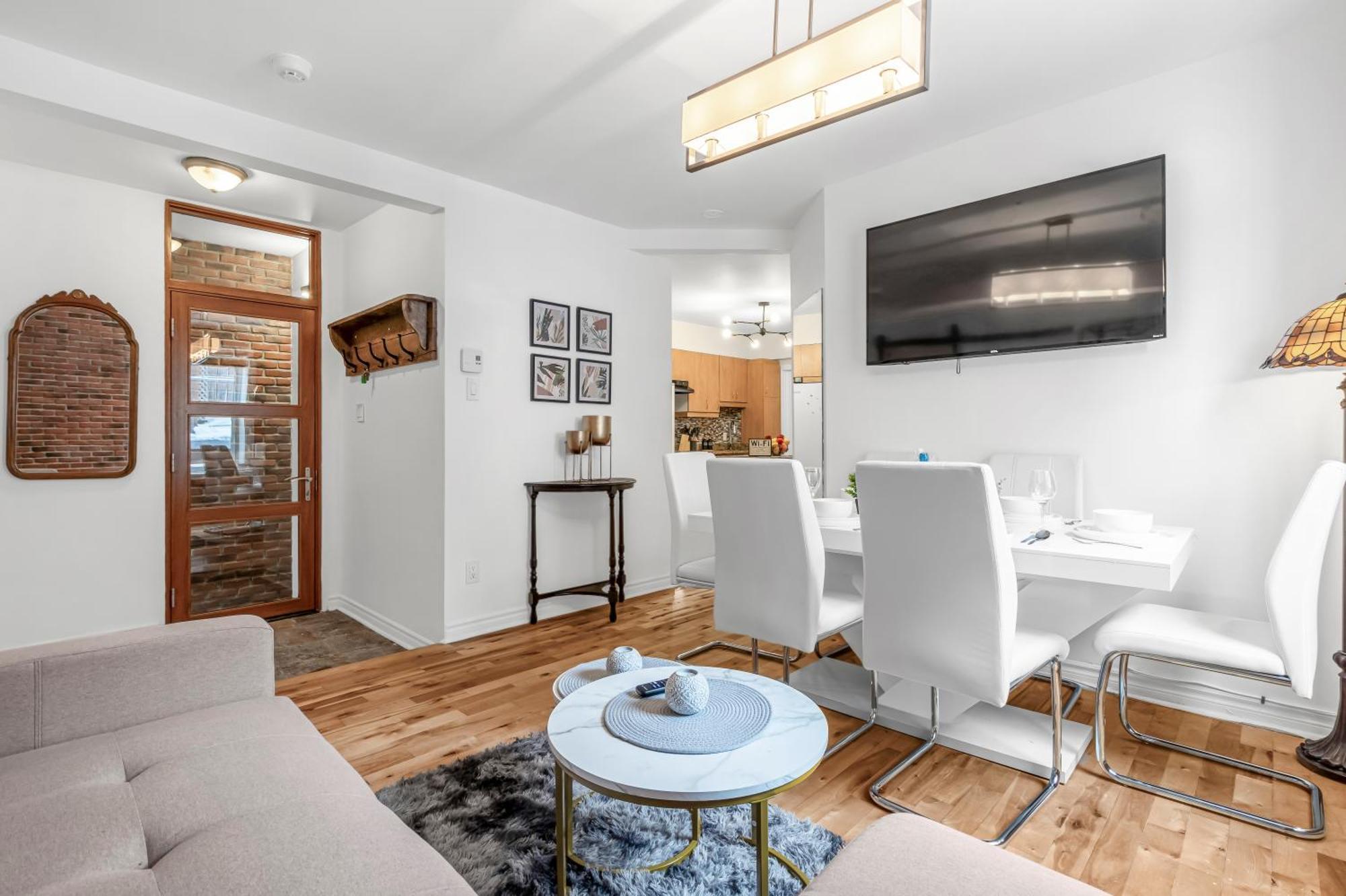 Beautiful 3-Bedrooms In Heart Of Plateau Mont-Royal Montréal Eksteriør billede