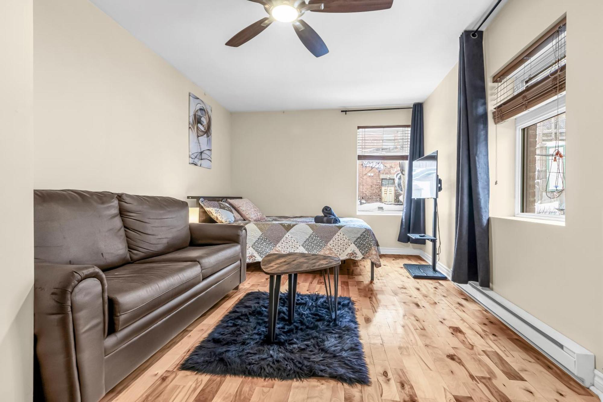 Beautiful 3-Bedrooms In Heart Of Plateau Mont-Royal Montréal Eksteriør billede